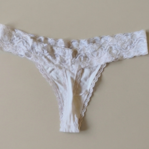 String Blanc